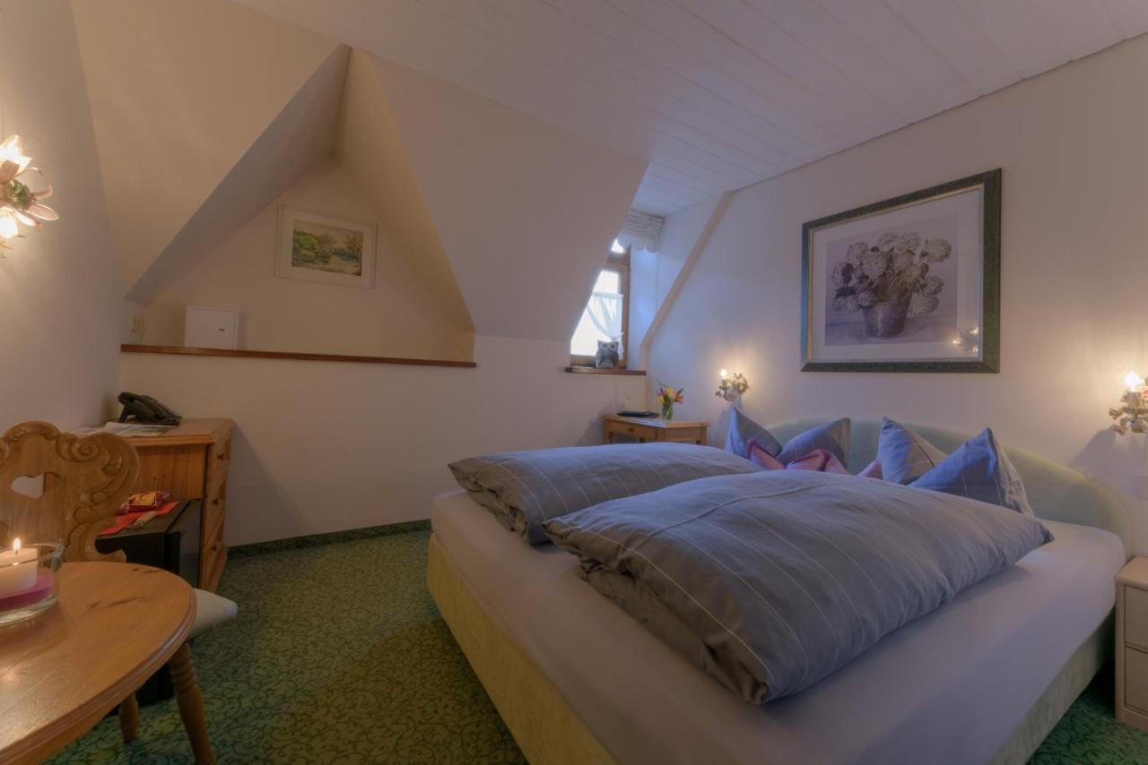 Hotel "Malerwinkel" Gmbh Seeon-Seebruck Exteriör bild