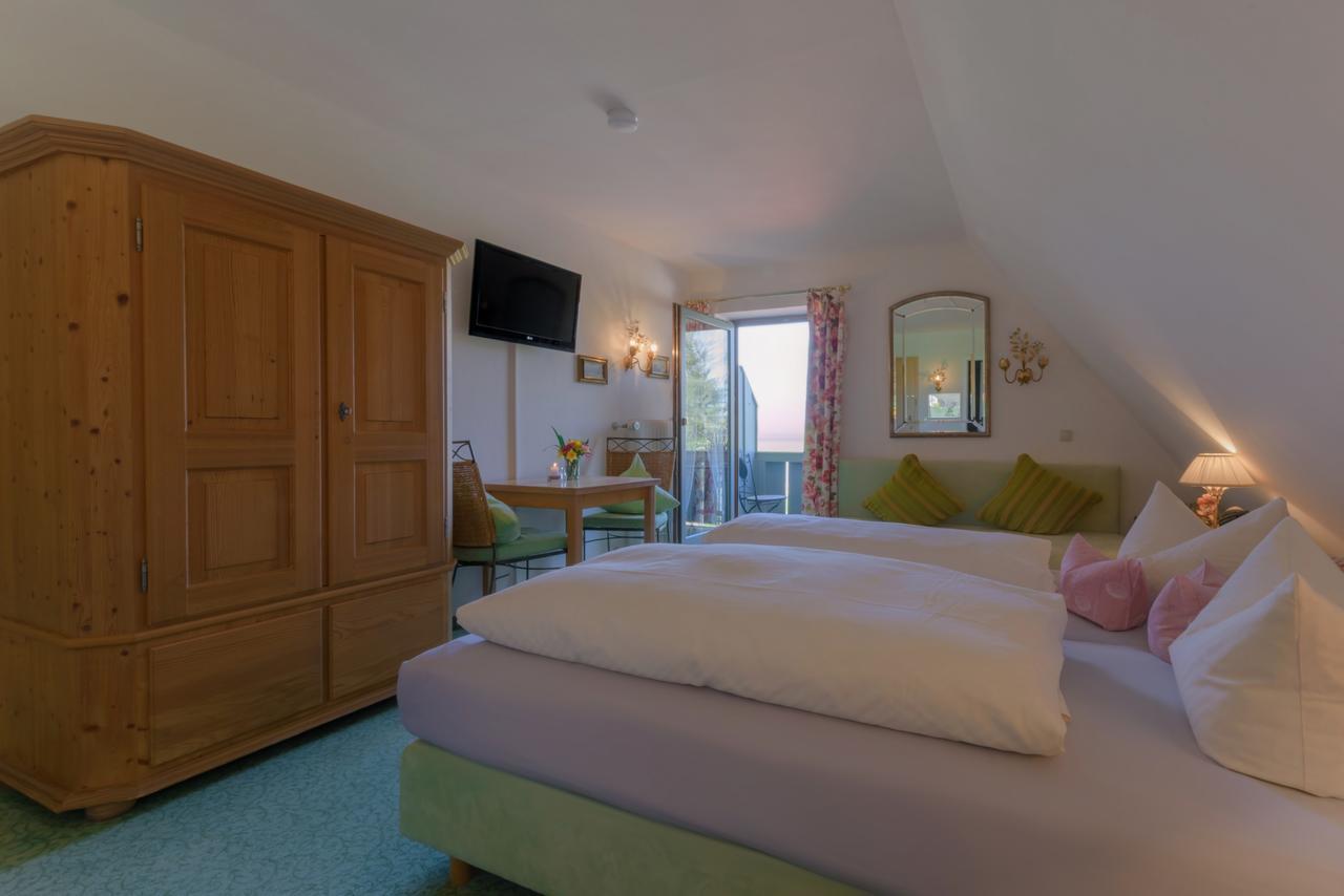 Hotel "Malerwinkel" Gmbh Seeon-Seebruck Exteriör bild
