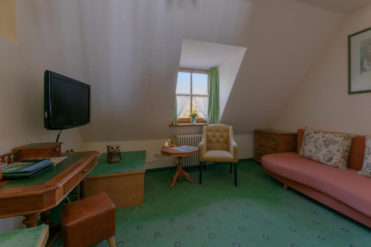 Hotel "Malerwinkel" Gmbh Seeon-Seebruck Rum bild